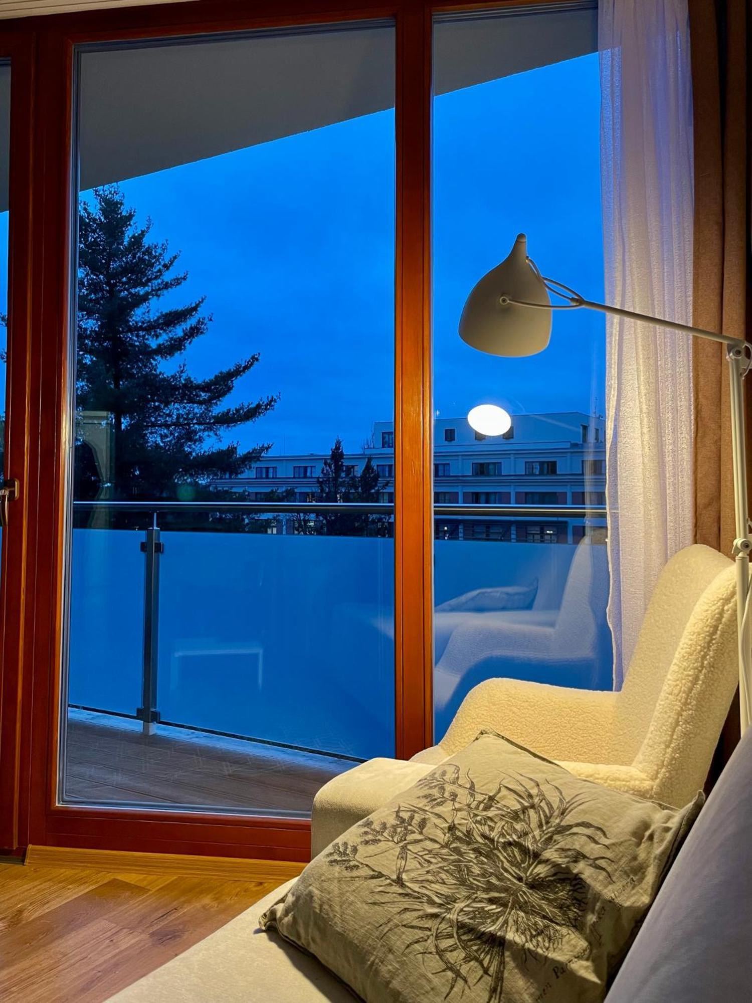 Apartman Astra Sezimovo Usti Luaran gambar