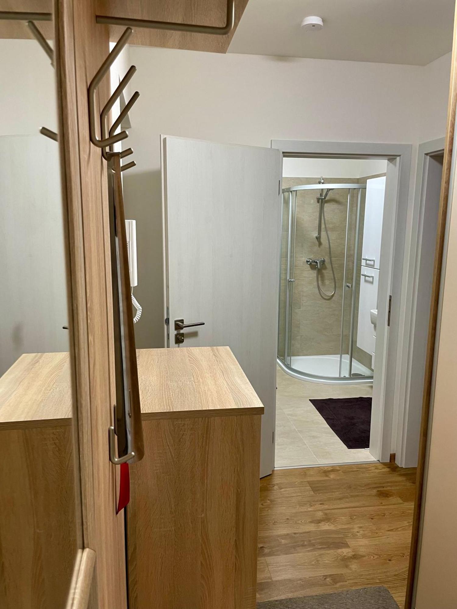Apartman Astra Sezimovo Usti Luaran gambar